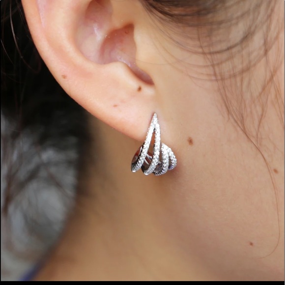 🔥CLEARANCE🔥CZ luxury earrings - Picture 3 of 5